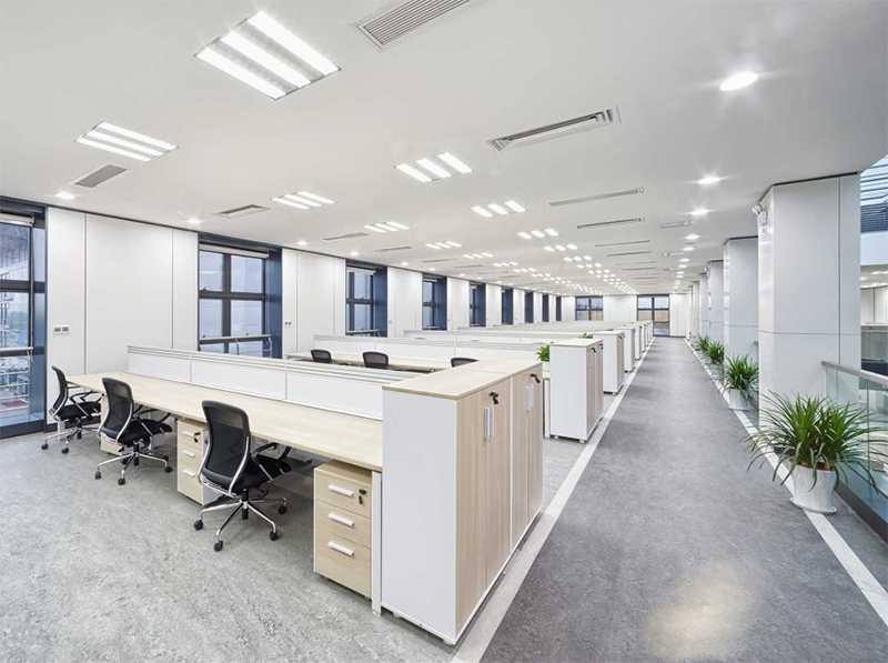 Ánh sáng tự nhiên kết hợp đèn